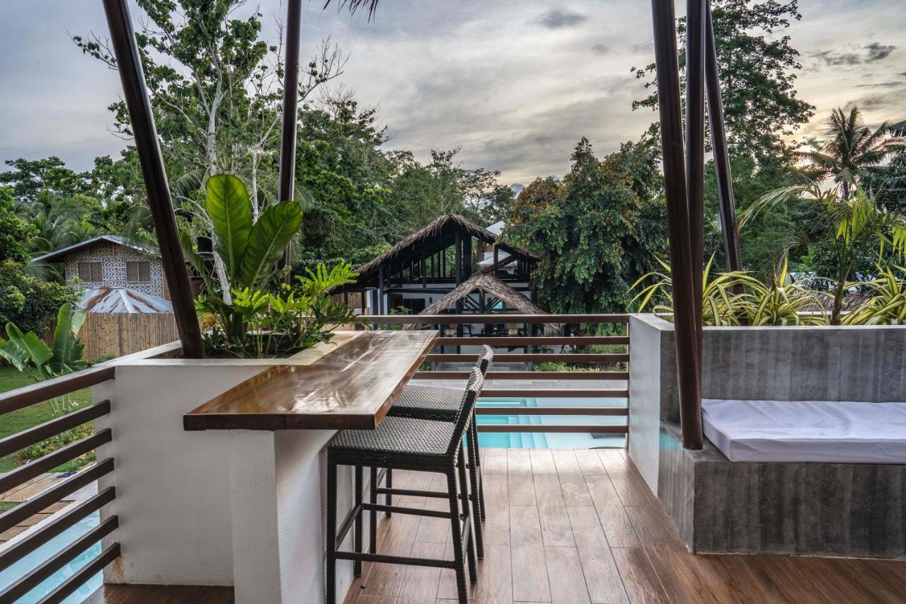 Bird Of Paradise Hotel